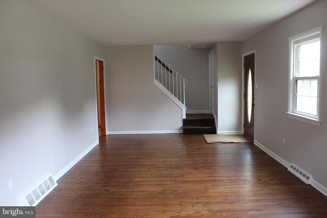 216 GEORGETOWN RD, Glassboro, NJ 08028