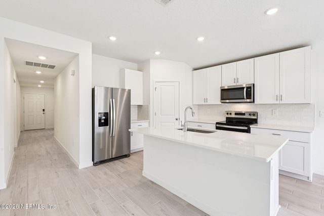 10758 LISHWOOD Way, Jacksonville, FL 32219