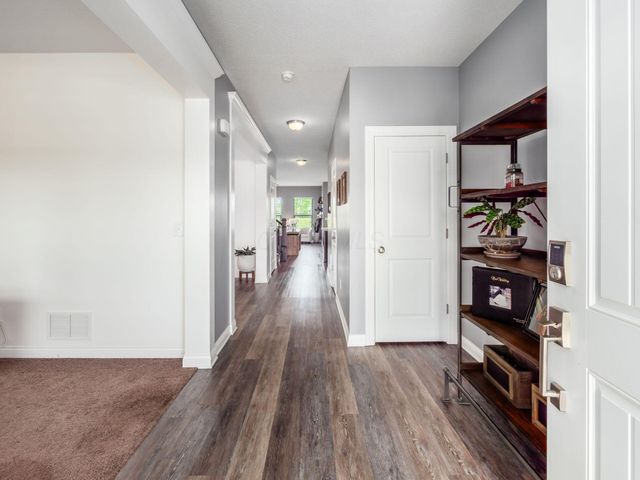 7210 Beachwood Way, Plain City, OH 43064