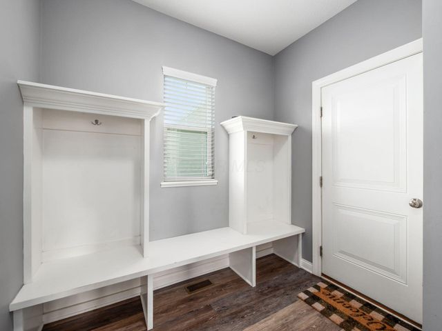 7210 Beachwood Way, Plain City, OH 43064