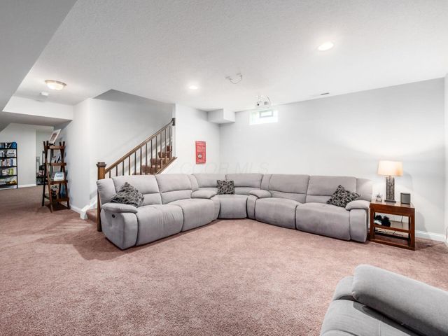 7210 Beachwood Way, Plain City, OH 43064