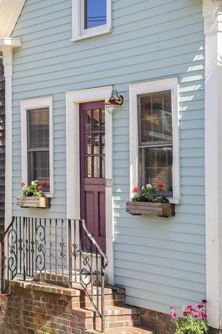 42 Main St A, Rockport, MA 01966