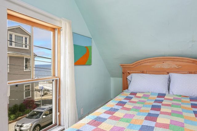 42 Main St A, Rockport, MA 01966