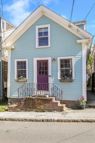 42 Main St A, Rockport, MA 01966
