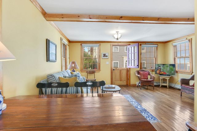 42 Main St A, Rockport, MA 01966