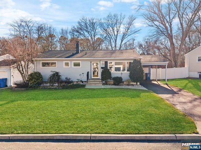 14 Andover Road, Old Bridge, NJ 08857