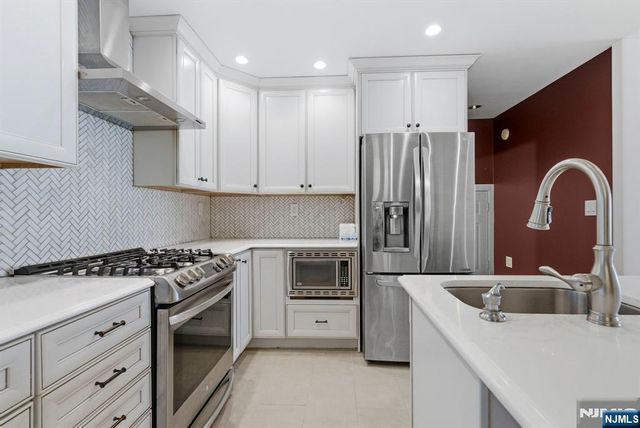 14 Andover Road, Old Bridge, NJ 08857