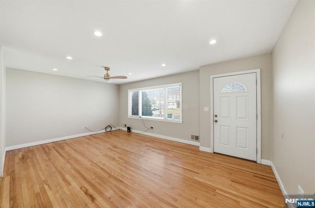 14 Andover Road, Old Bridge, NJ 08857