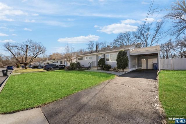 14 Andover Road, Old Bridge, NJ 08857