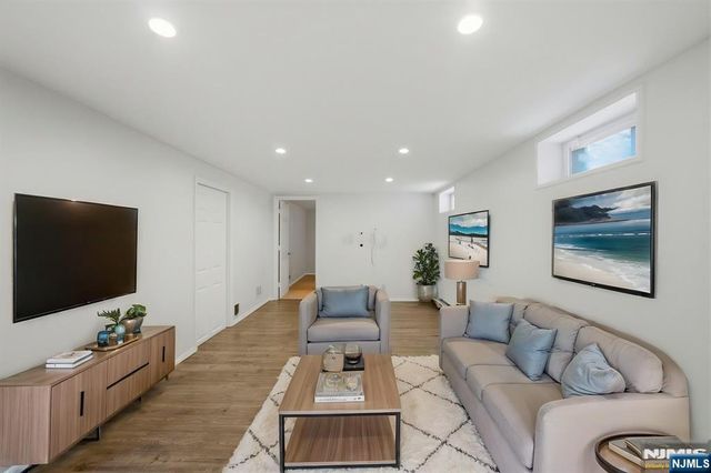 14 Andover Road, Old Bridge, NJ 08857