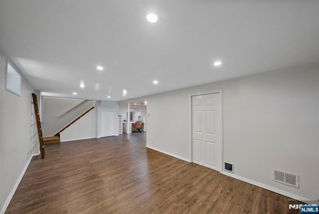 14 Andover Road, Old Bridge, NJ 08857