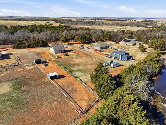 6100 N Anderson Road, Guthrie, OK 73044