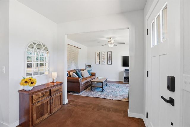 6100 N Anderson Road, Guthrie, OK 73044