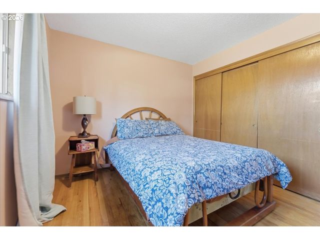 20155 Sw BOONES FERRY Rd, Tualatin, OR 97062