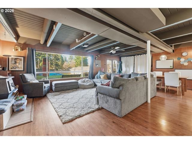 20155 Sw BOONES FERRY Rd, Tualatin, OR 97062