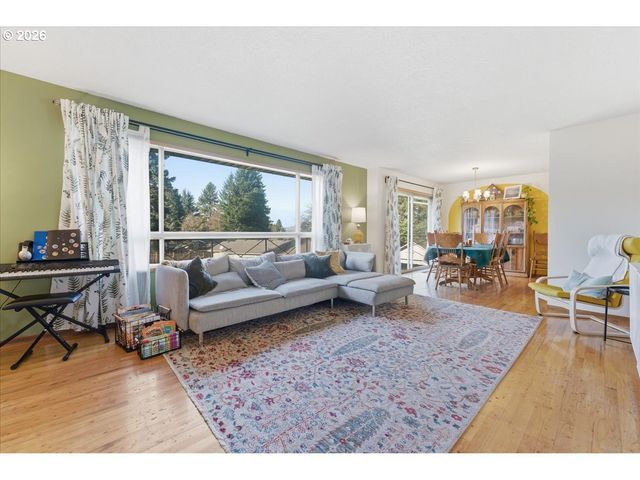 20155 Sw BOONES FERRY Rd, Tualatin, OR 97062