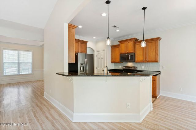 106 Cinema Court, Hampstead, NC 28443