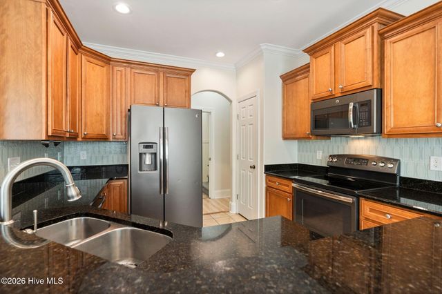 106 Cinema Court, Hampstead, NC 28443
