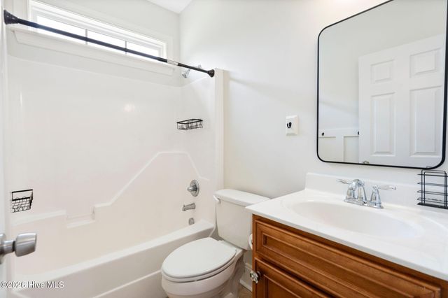 106 Cinema Court, Hampstead, NC 28443