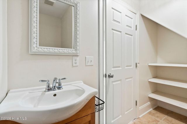 106 Cinema Court, Hampstead, NC 28443