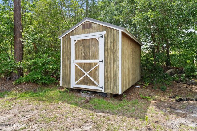 106 Cinema Court, Hampstead, NC 28443