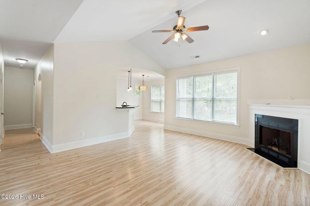 106 Cinema Court, Hampstead, NC 28443