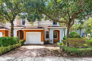 5056 S Astor Circle, Delray Beach, FL 33484