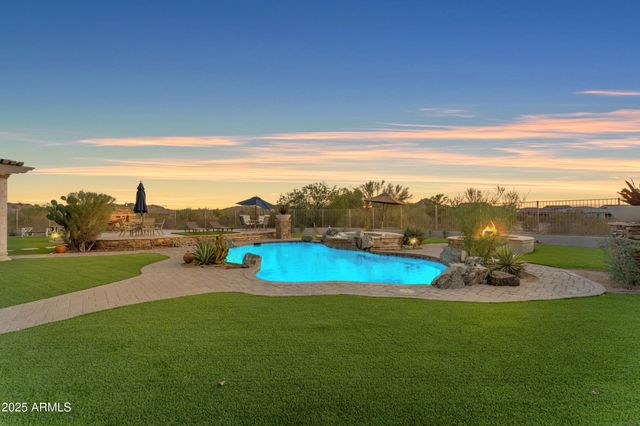 18199 W BUCKHORN Drive, Goodyear, AZ 85338
