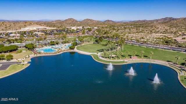 18199 W BUCKHORN Drive, Goodyear, AZ 85338