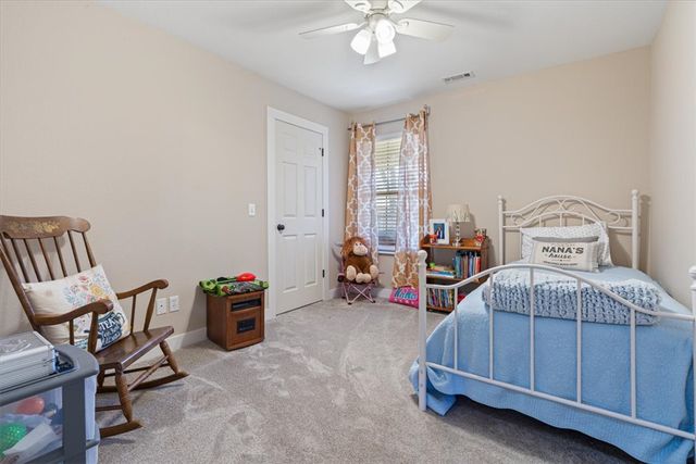 725 W Deer Lodge Court, Siloam Springs, AR 72761