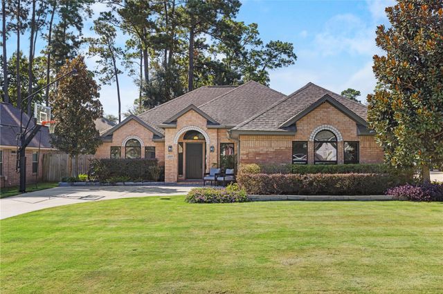 1319 Pine Trl, Tomball, TX 77375