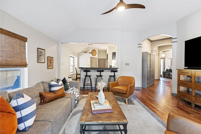 1319 Pine Trl, Tomball, TX 77375