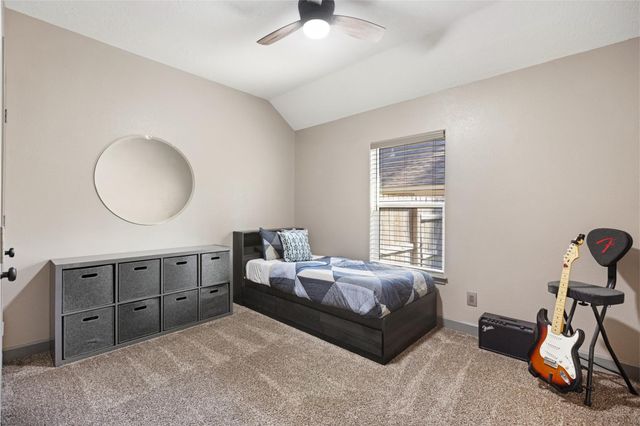 1319 Pine Trl, Tomball, TX 77375
