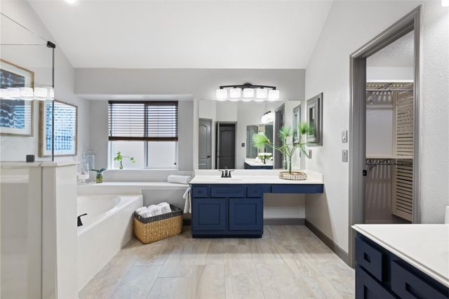 1319 Pine Trl, Tomball, TX 77375