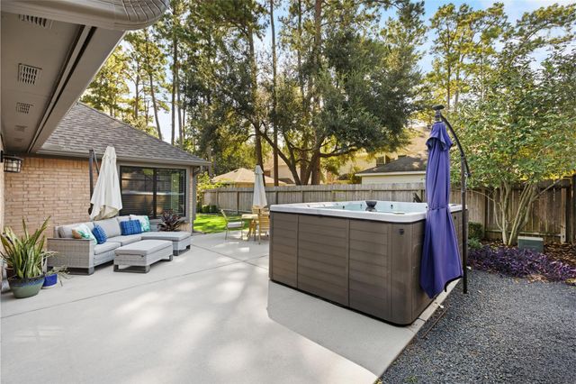 1319 Pine Trl, Tomball, TX 77375
