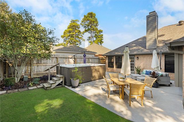 1319 Pine Trl, Tomball, TX 77375