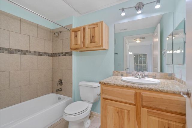 6810 Deatonhill DR 1200, Austin, TX 78745