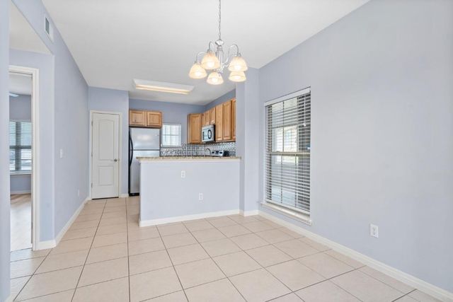6810 Deatonhill DR 1200, Austin, TX 78745