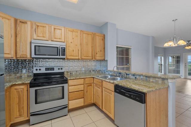 6810 Deatonhill DR 1200, Austin, TX 78745