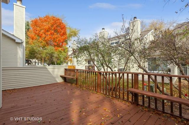 1616 Prestwick Drive, Naperville, IL 60563