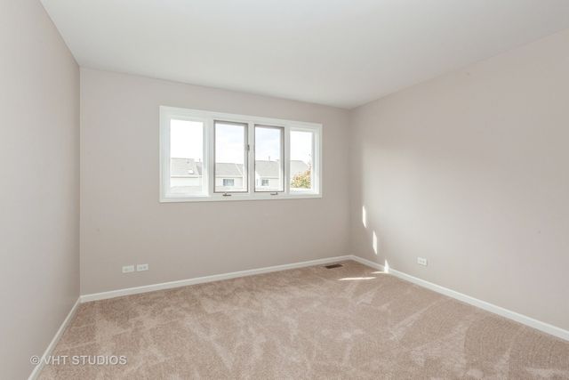 1616 Prestwick Drive, Naperville, IL 60563
