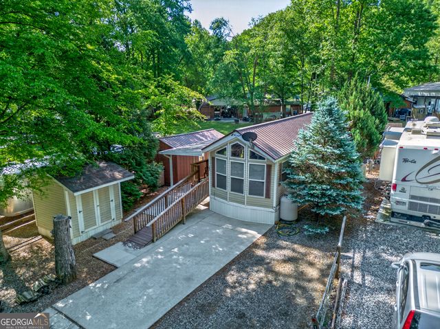 107 Riverside Place, Cleveland, GA 30528