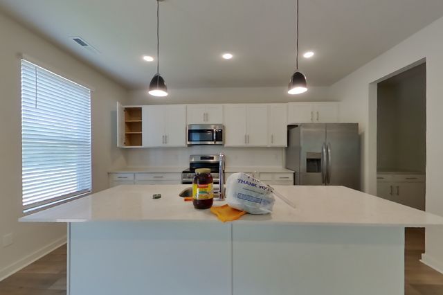 340 Park Glen Dr, Mount Juliet, TN 37122