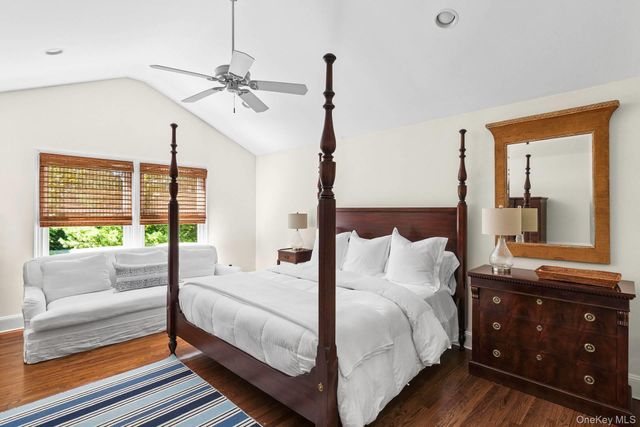 10 Bay View Road N, Southampton, NY 11968