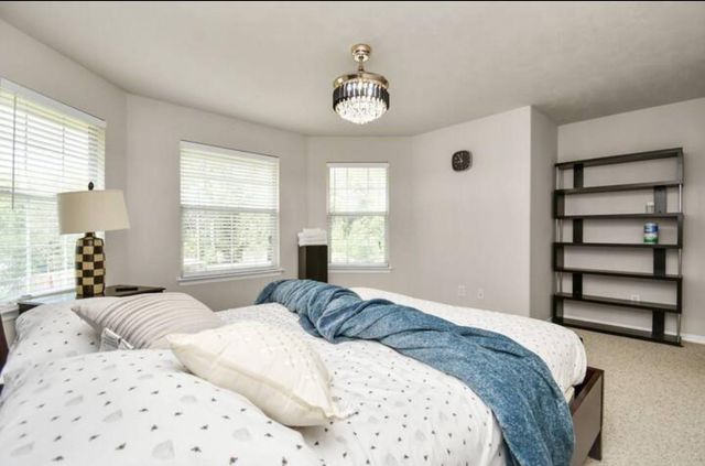 5526 Darschelle Drive, Houston, TX 77069