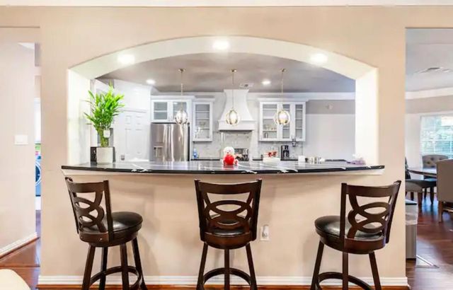 5526 Darschelle Drive, Houston, TX 77069