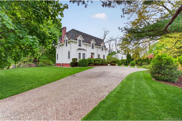 121 Old Glenham Road, Fishkill, NY 12524