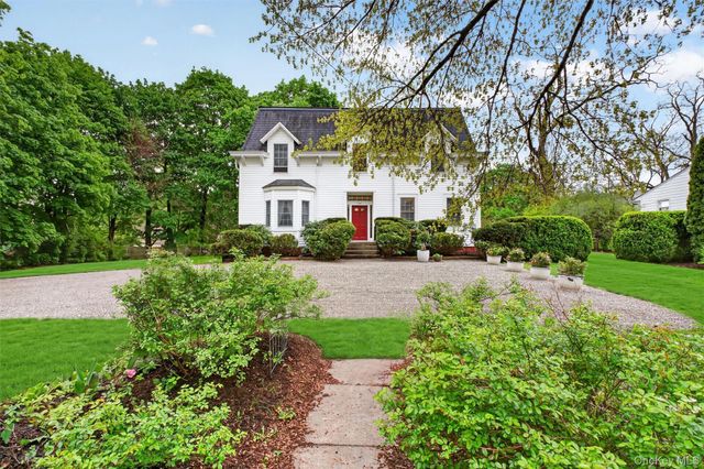 121 Old Glenham Road, Fishkill, NY 12524
