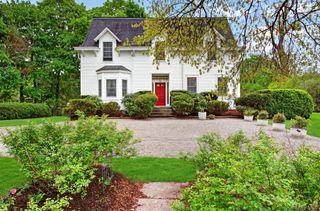 121 Old Glenham Road, Fishkill, NY 12524
