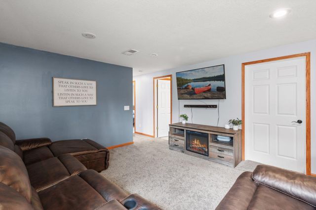 735 Harrison Drive, Big Lake, MN 55309